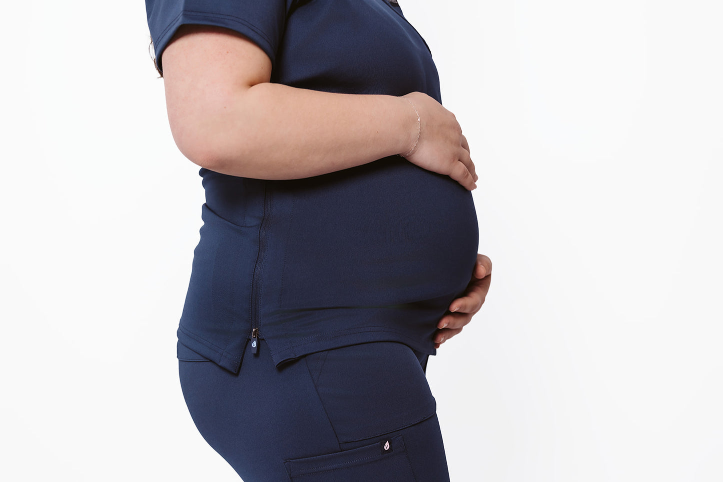 Vervee Scrubs Essential Scrub Top Navy with side zipper for maternity, postpartum, nursing, pumping, and breastfeeding