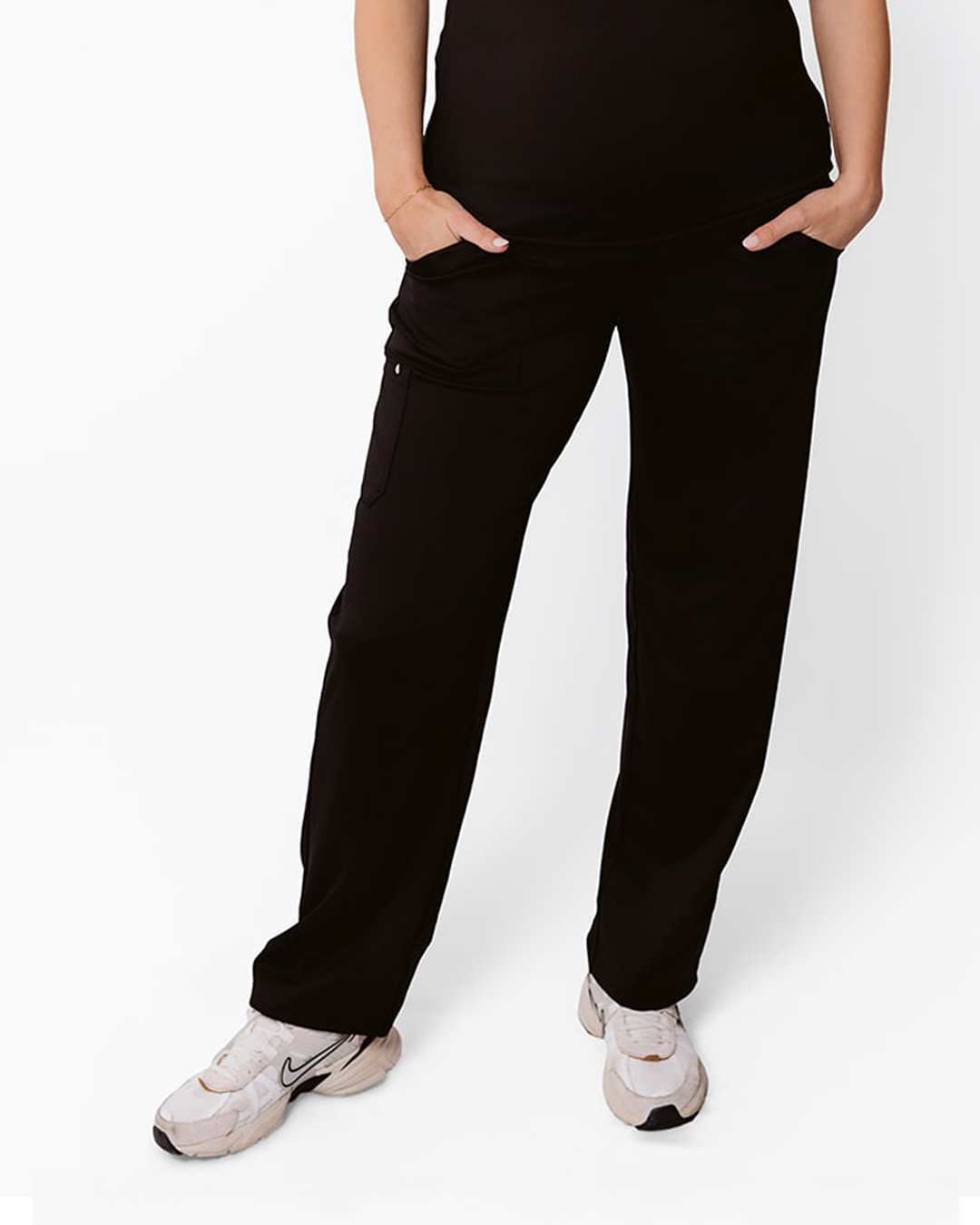 Vervee Scrubs Essential Straight Leg Pants for Women in Black